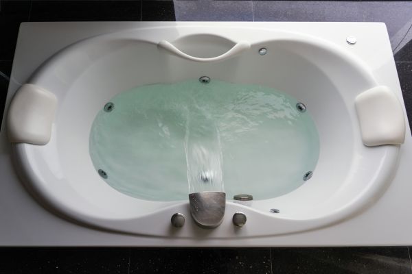 Cost of Jetted Tub Installation in Longwood