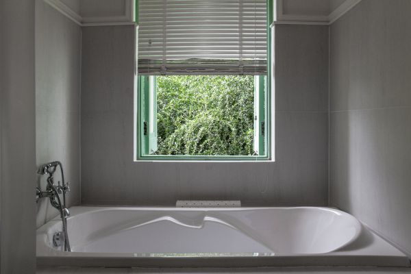 Fiberglass Tub Installation in Longwood